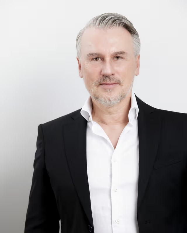 Dr. Stephan Grüger